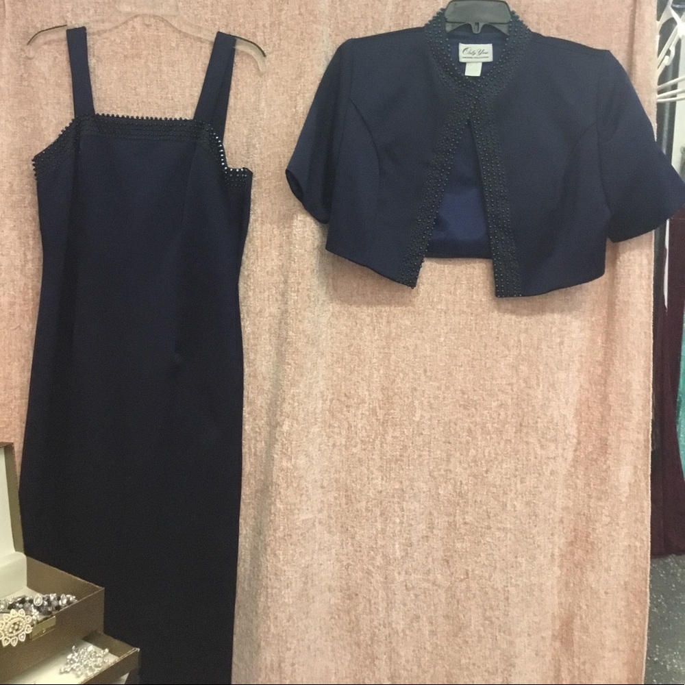 2 piece dress outfit.